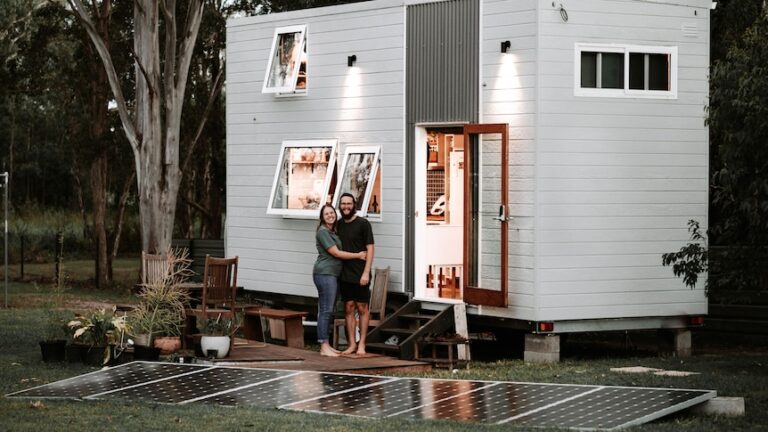 Tiny houses and alternative homes are gaining councils' approval as they  wrestle with the housing crisis - ABC News